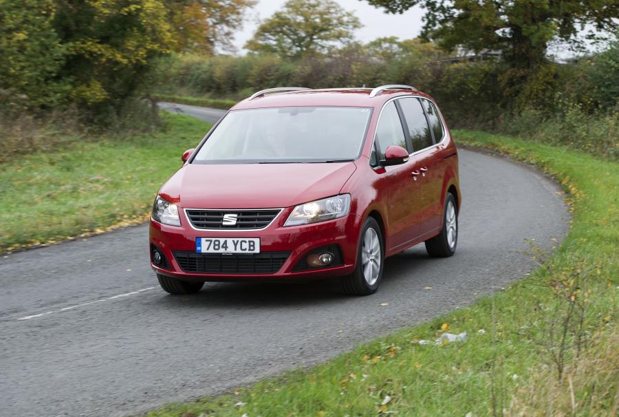  Seat Alhambra 2015 года  (UK) (фото 10 из 30)